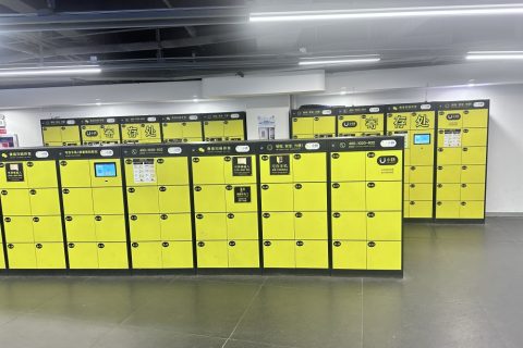 小铁智能寄存柜亮相世界之窗，提升景区服务新高度