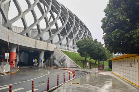 北有鸟巢，南有春茧！小铁共享寄存柜成功入驻深圳湾体育中心