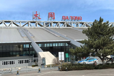 小铁寄存柜入驻大同机场 T2 航站楼出口，便捷出行新选择